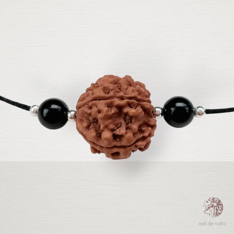 collier rudraksha 5 faces et obsidienne