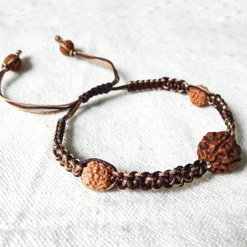 bracelet tressé sadhana deux couleurs marrons avec vrai rudraksha 5 faces